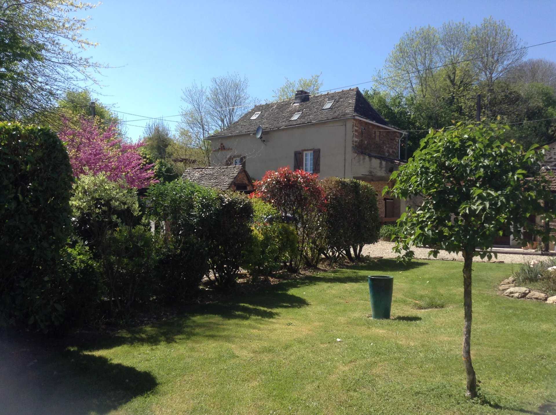 rumah dalam Montirat, Occitanie 12102905