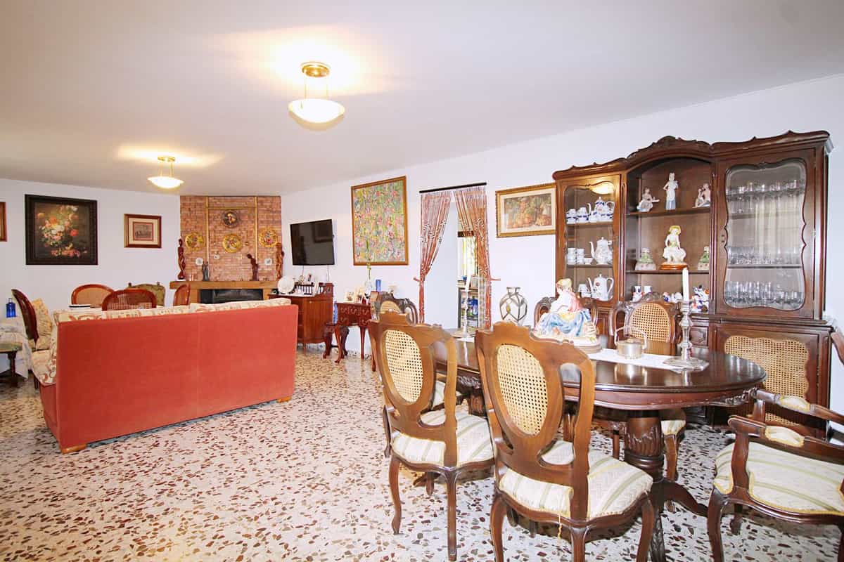 房子 在 Villafranco de Guadalhorce, Andalucía 12103998