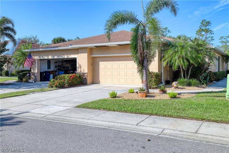House in North Fort Myers, Florida 12104534