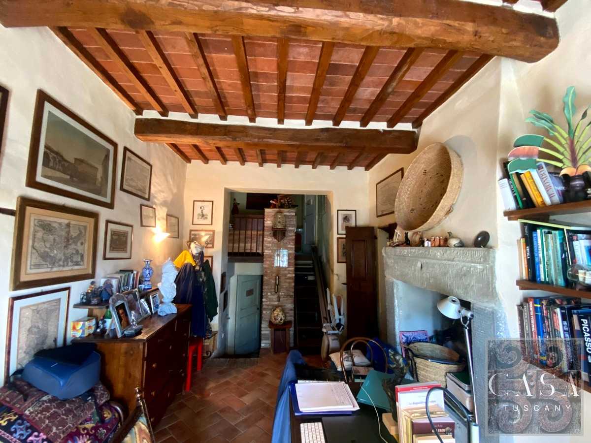 rumah dalam Castiglion Fiorentino, Tuscany 12104568