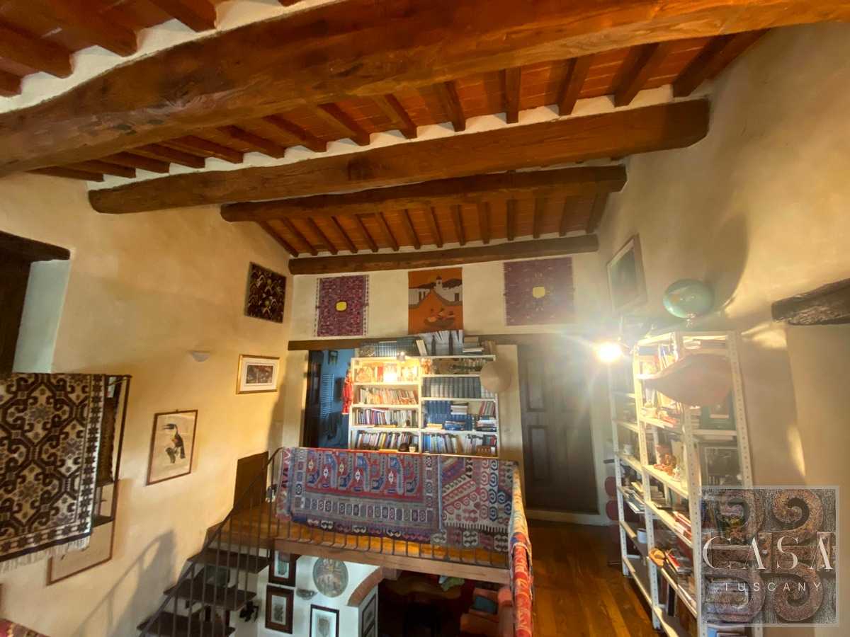 rumah dalam Castiglion Fiorentino, Tuscany 12104568