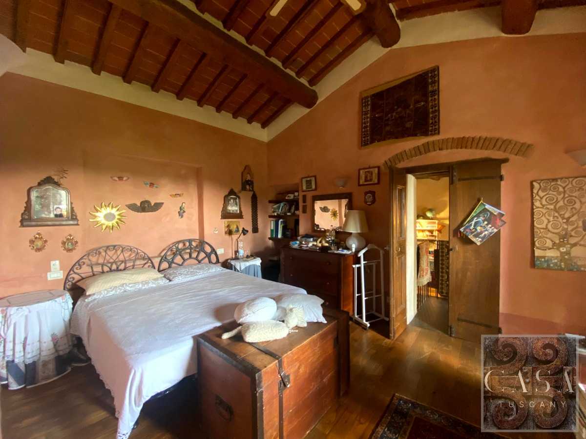 Rumah di Castiglion Fiorentino, Tuscany 12104568
