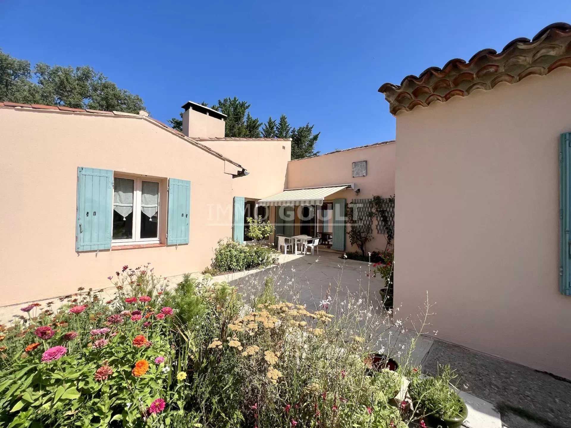 Huis in Goult, Provence-Alpes-Cote d'Azur 12104738