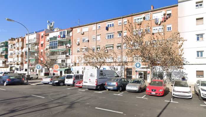 Condominium in Madrid, Comunidad de Madrid 12105373