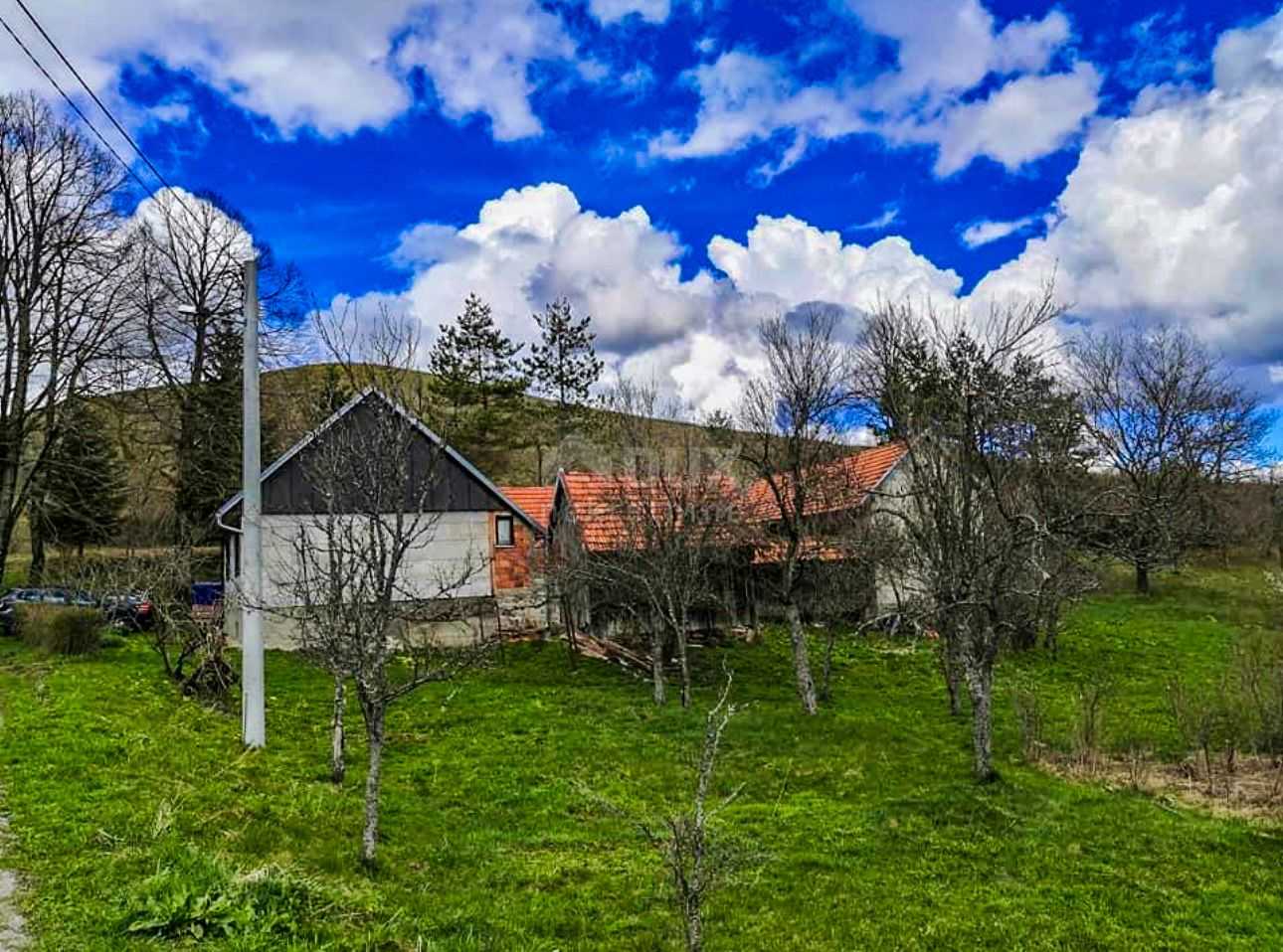 房子 在 Kunić, Karlovac County 12105400