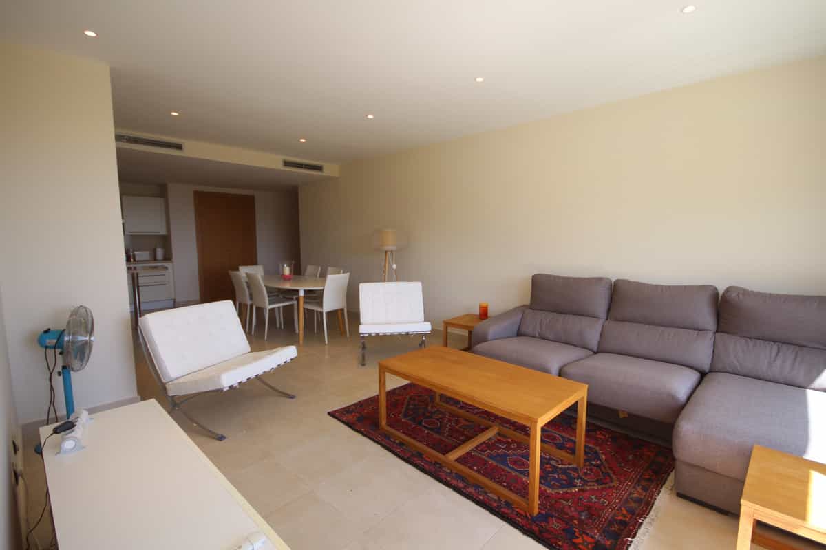 Condominium in , Andalucía 12105709