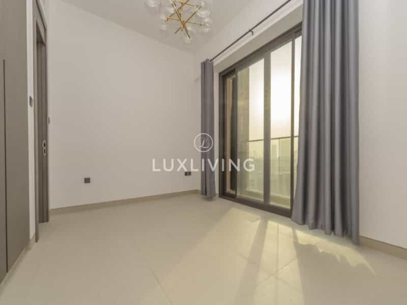Condominium in Dubai, Dubayy 12105772