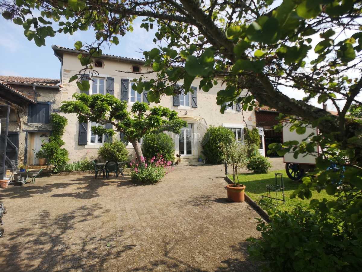 σπίτι σε Saint-Gaudens, Occitanie 12106366