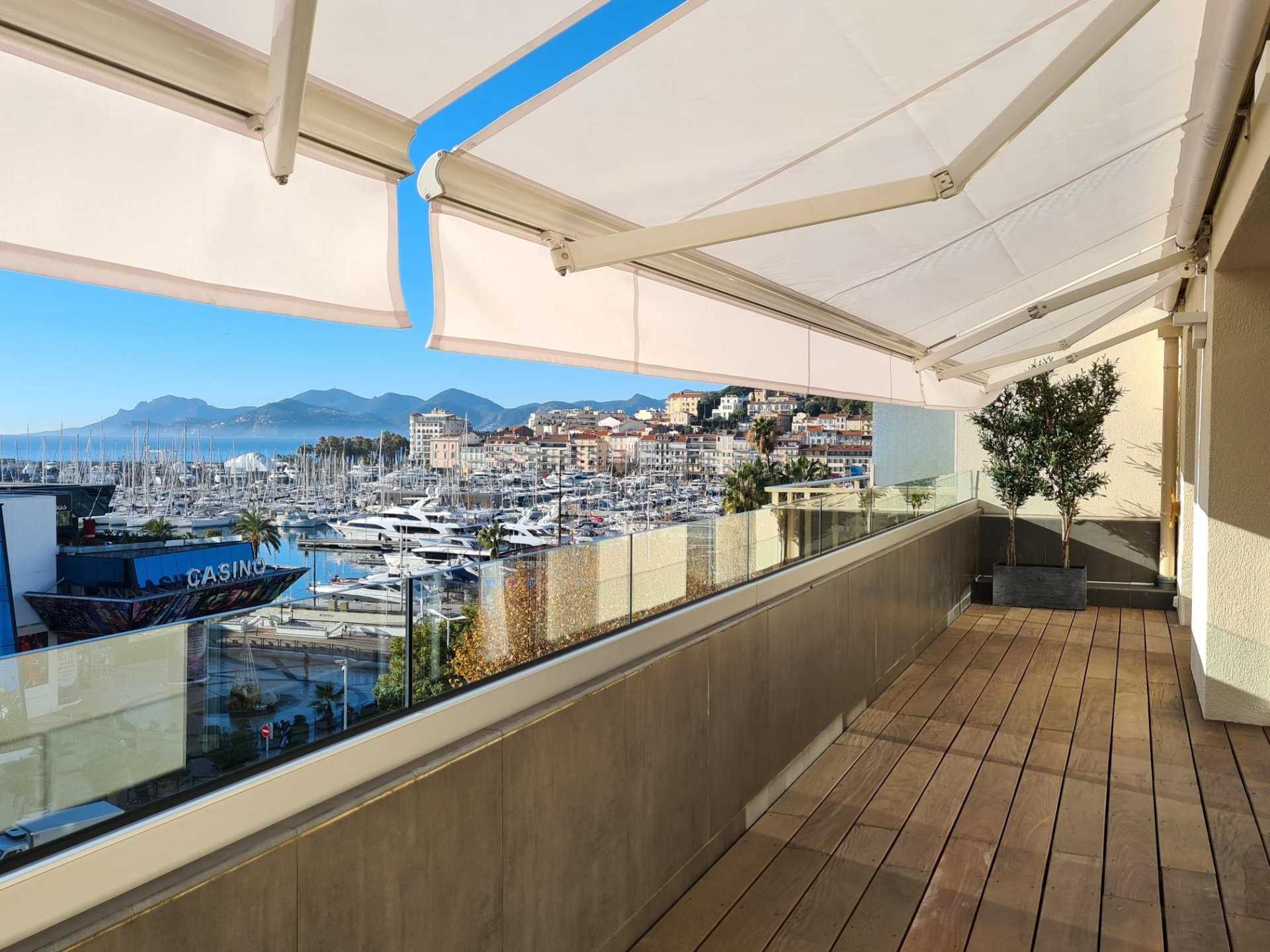 Condominium dans Cannes, Provence-Alpes-Côte d'Azur 12106861