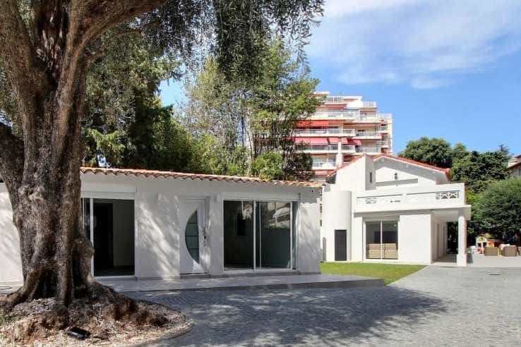 House in Cannes, Provence-Alpes-Cote d'Azur 12107432