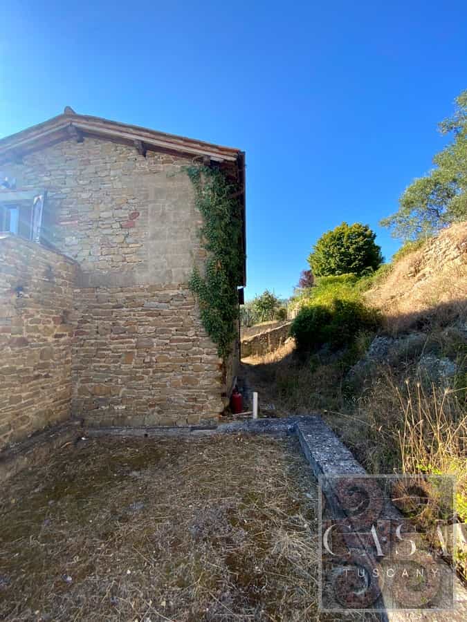 House in Cortona, Tuscany 12107611