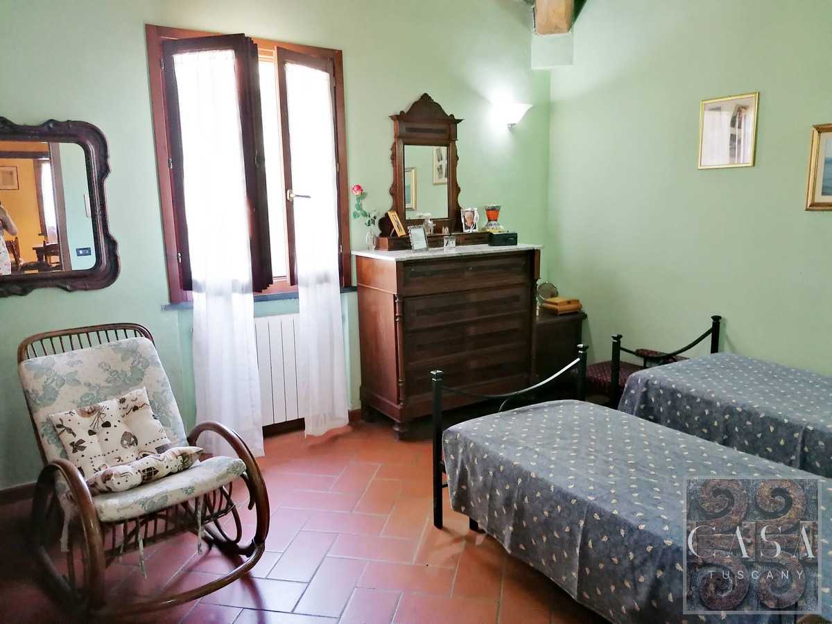 casa en San Gimignano, Tuscany 12107612