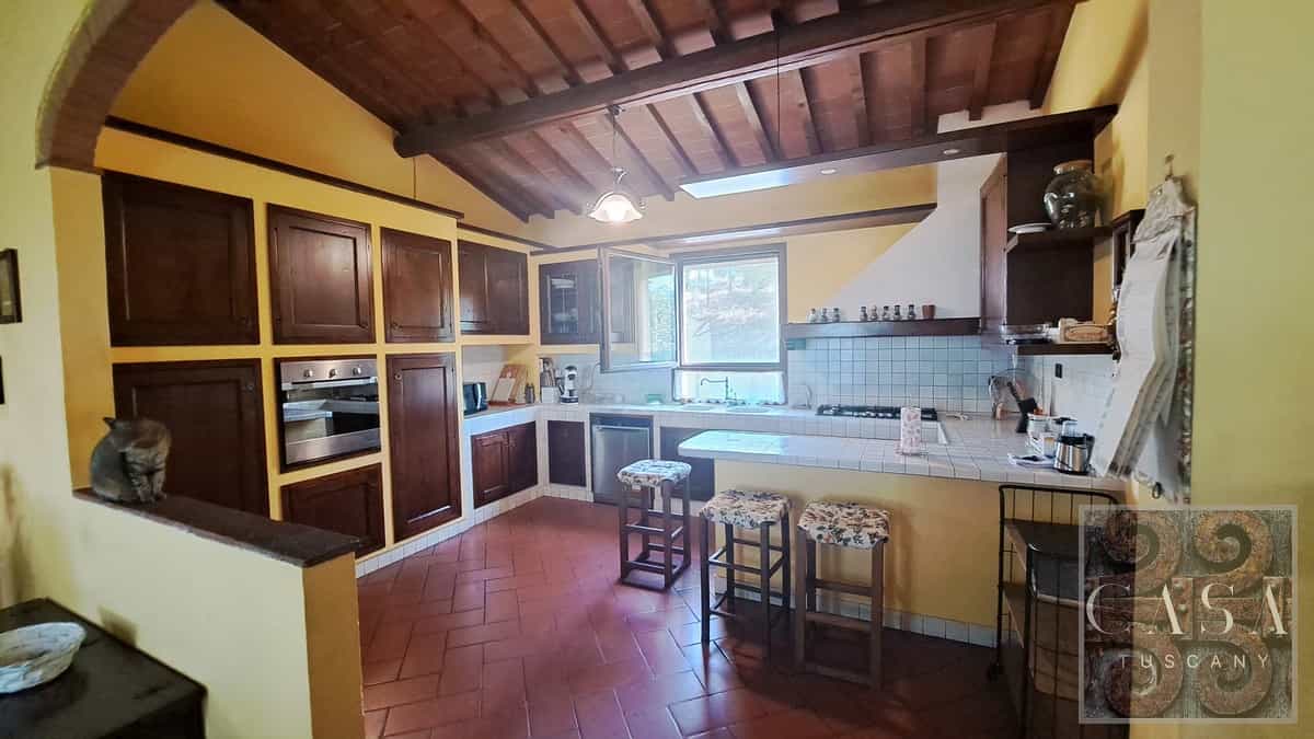 rumah dalam San Gimignano, Tuscany 12107612