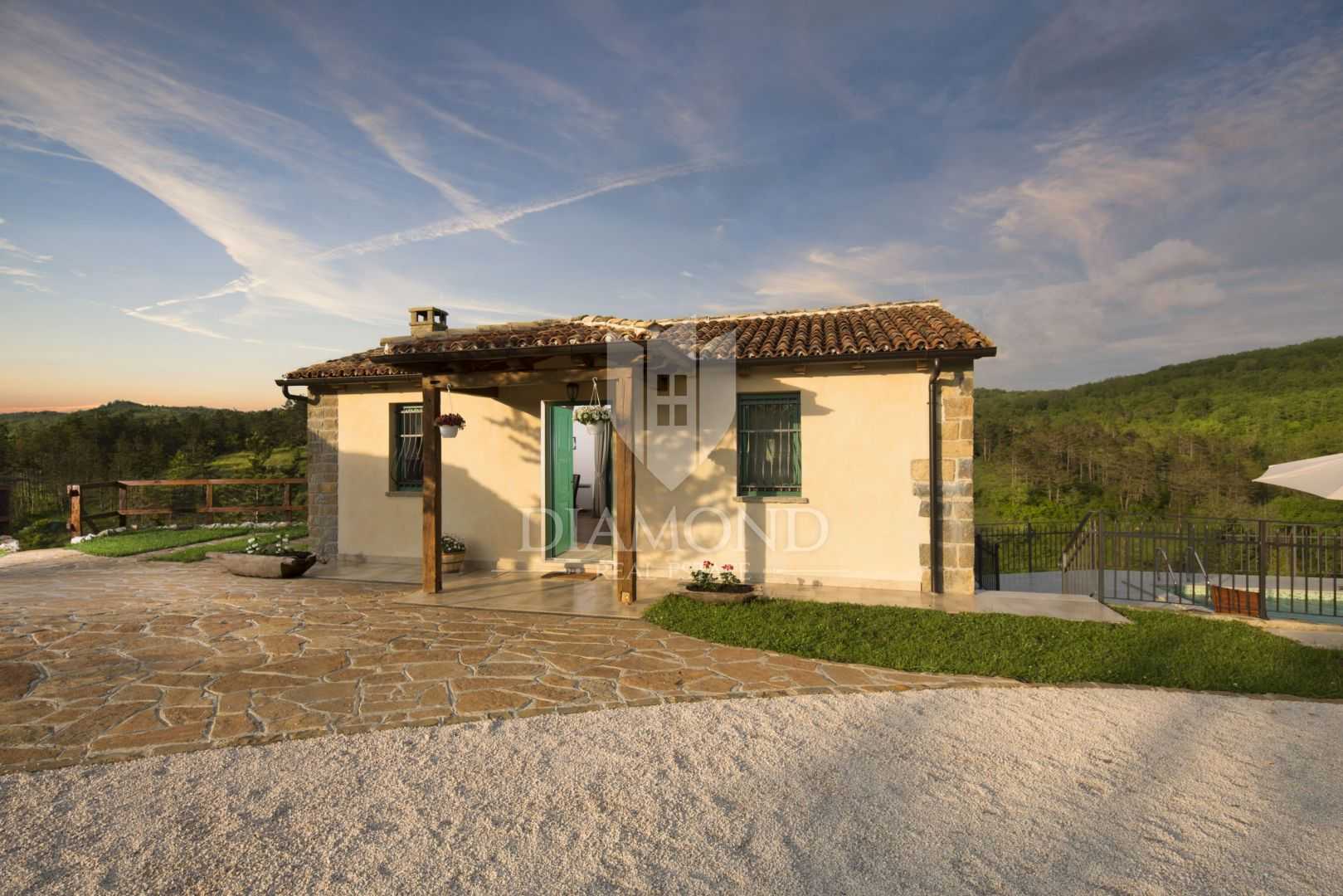 Rumah di Motovun, Istria County 12108282