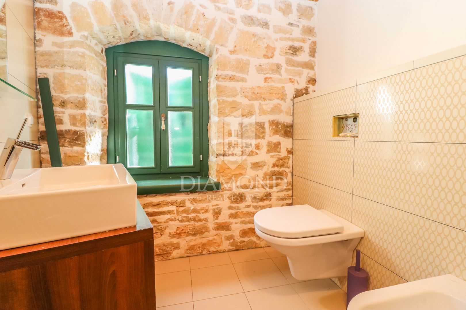 casa en Bale, Istria County 12108322