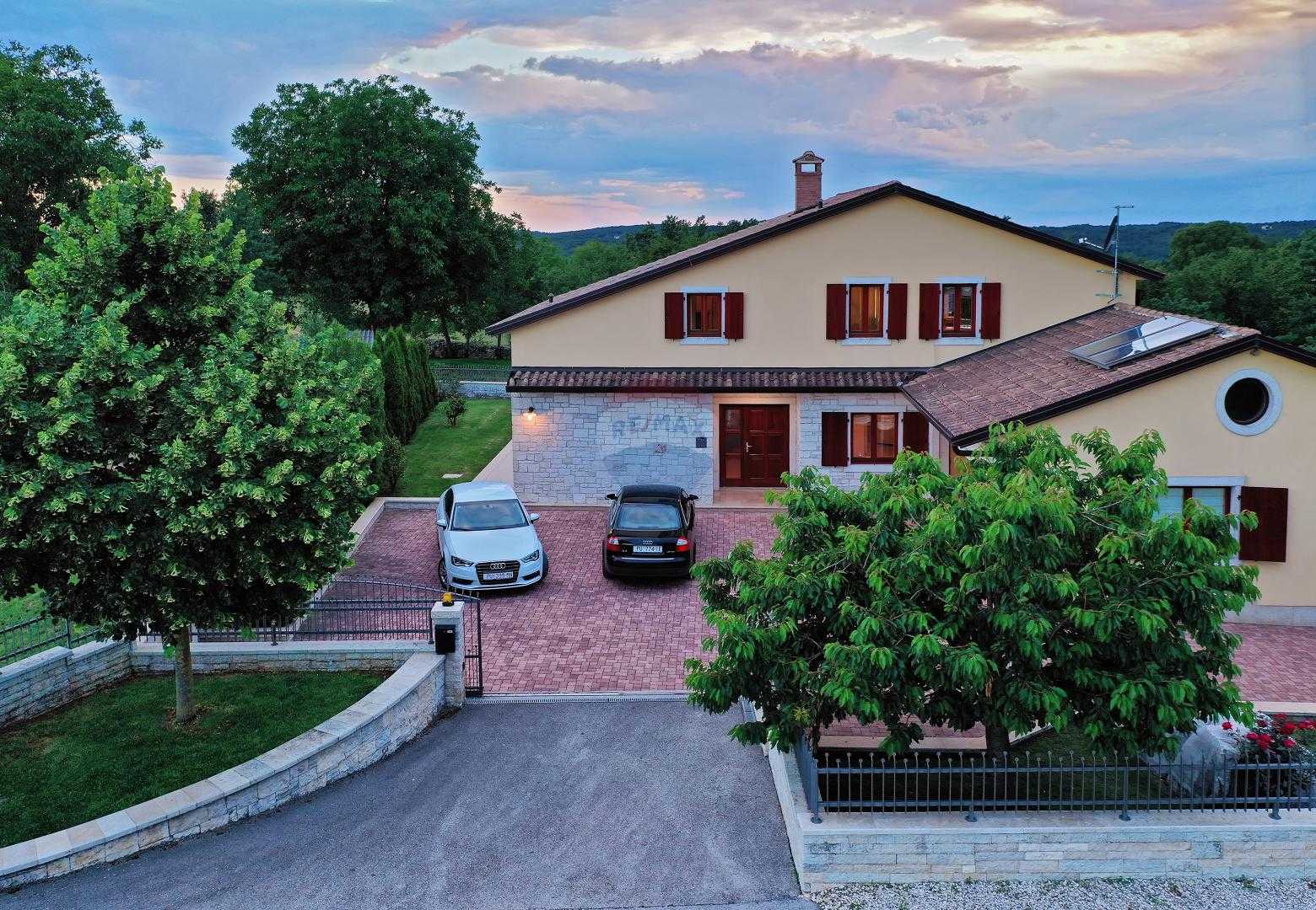 House in Sveti Petar u Sumi, Istarska Zupanija 12108498