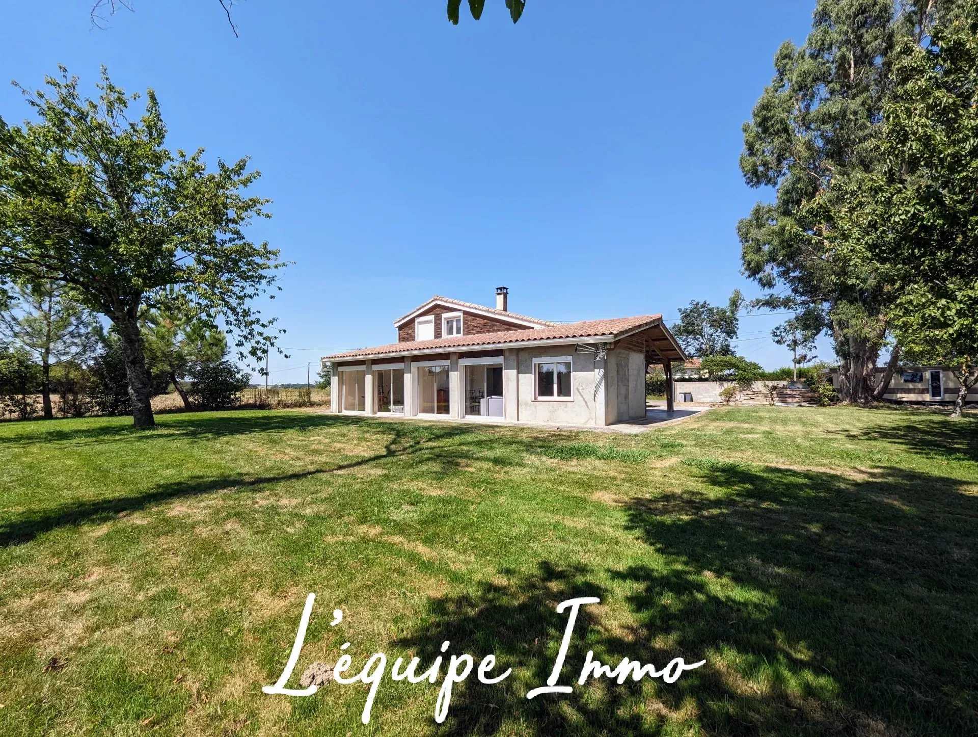 Rumah di Rieumes, Occitanie 12109017