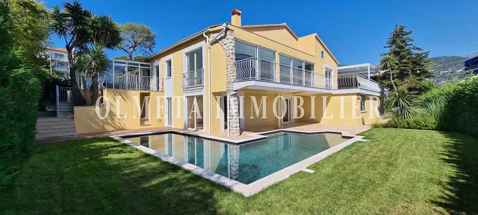 House in Cap Martin, Provence-Alpes-Cote d'Azur 12109034