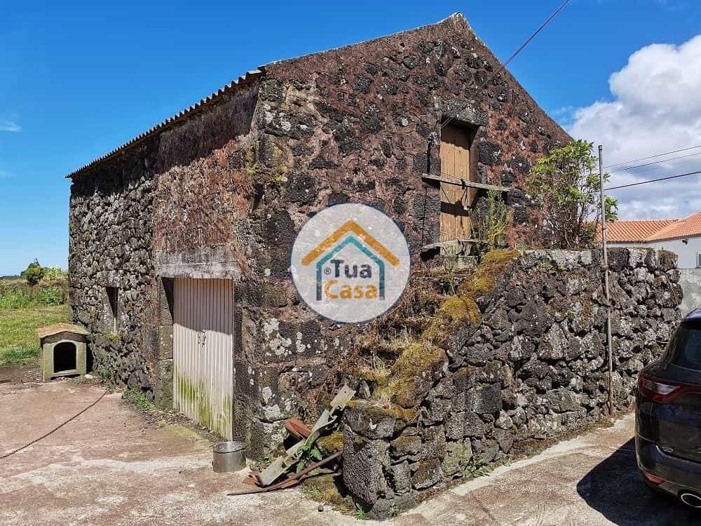 House in Norte Pequeno, Azores 12109237