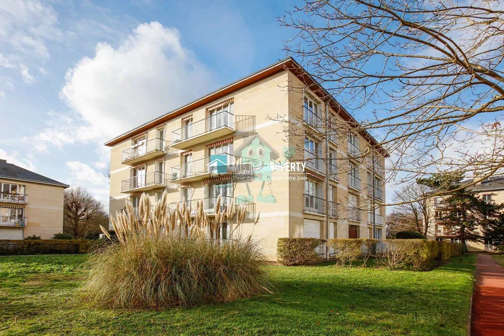 Condominium in Maisons-Laffitte, Ile-de-France 12110007