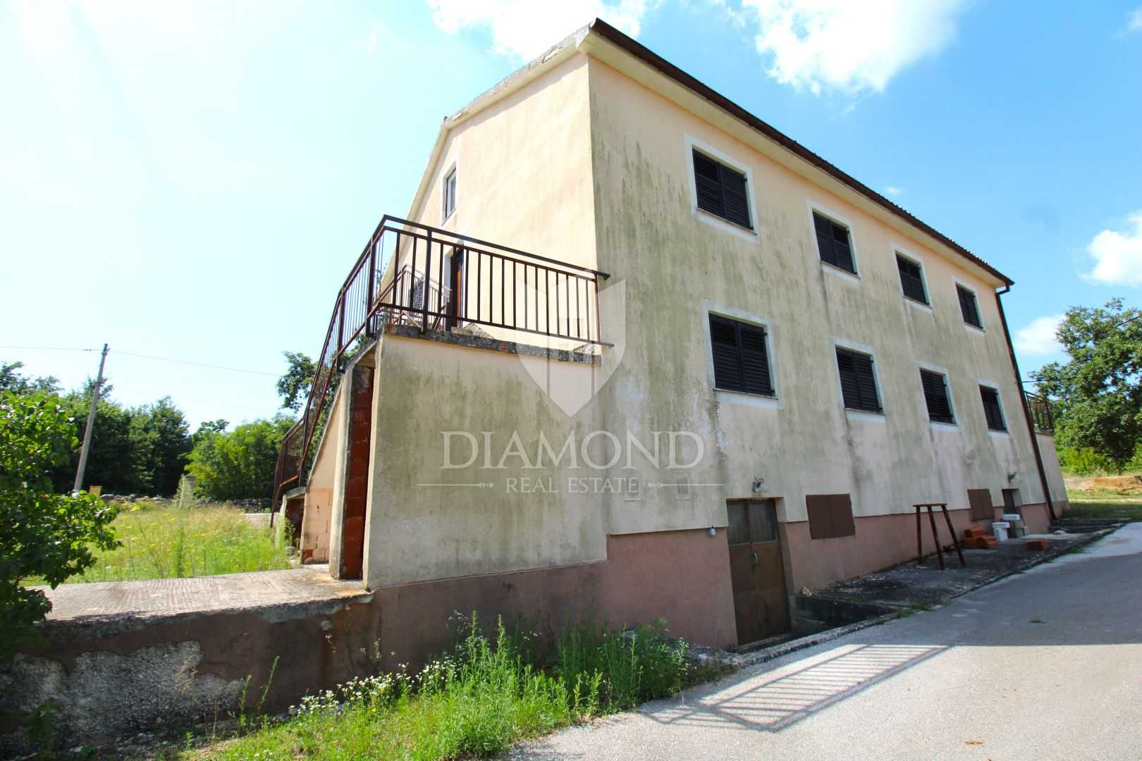 Rumah di Barban, Istria County 12110250