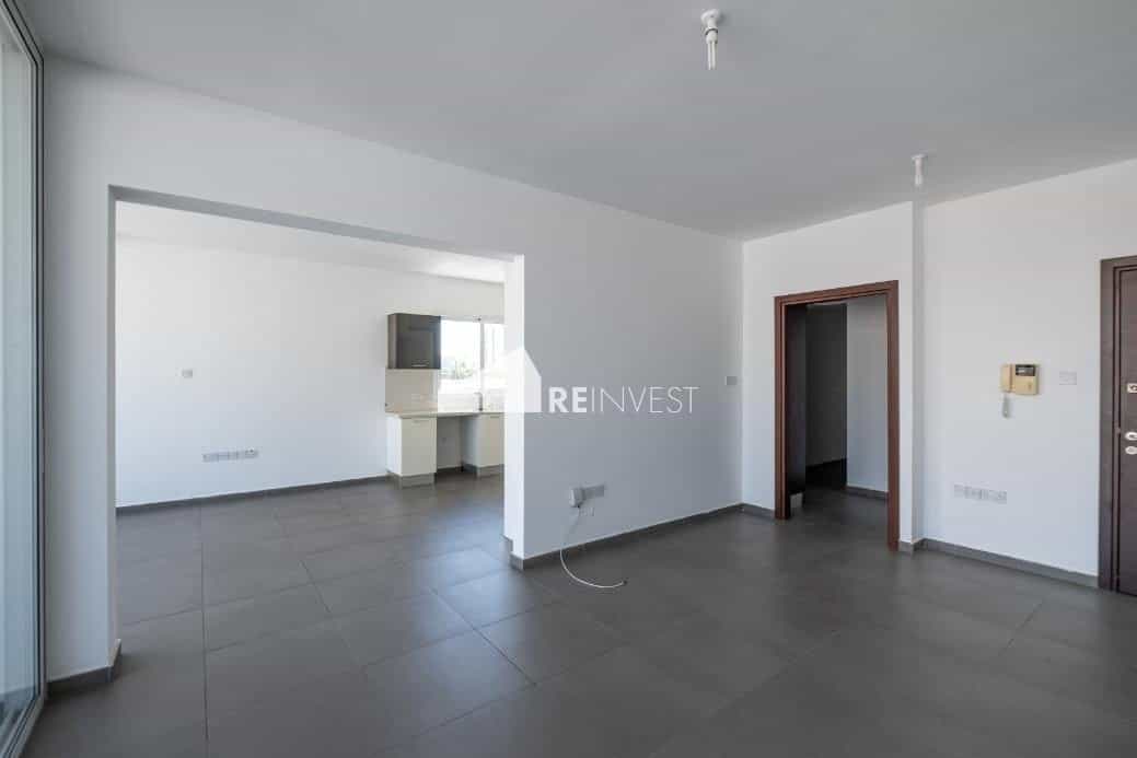 公寓 在 Strovolos, Nicosia 12111048