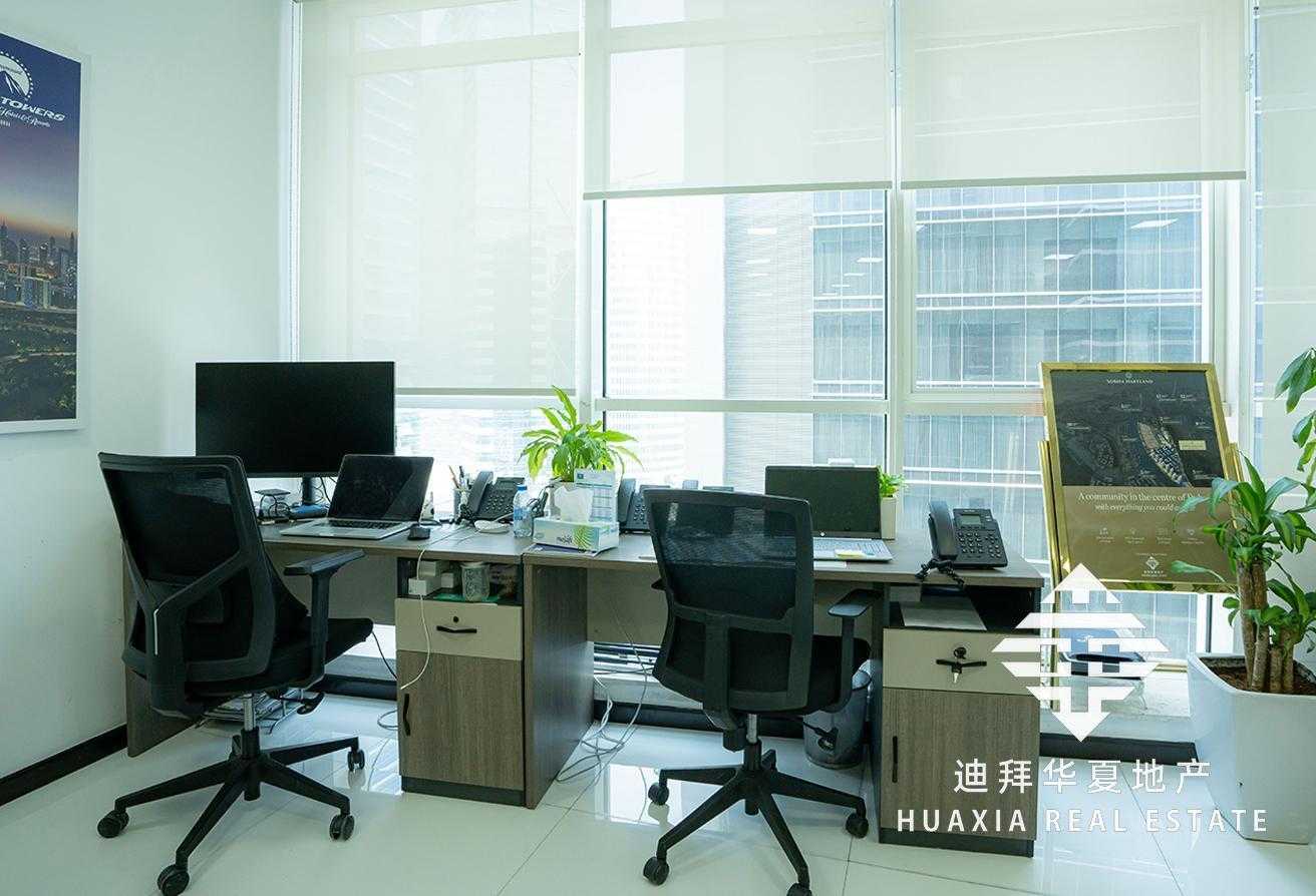 사무실 에 Dubai, Dubai 12111150