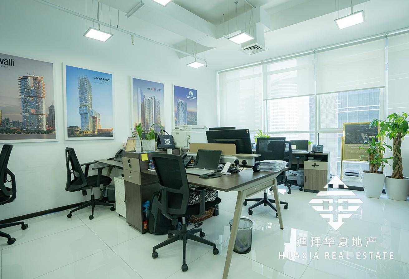 مكتب. مقر. مركز في Dubai, Dubai 12111150