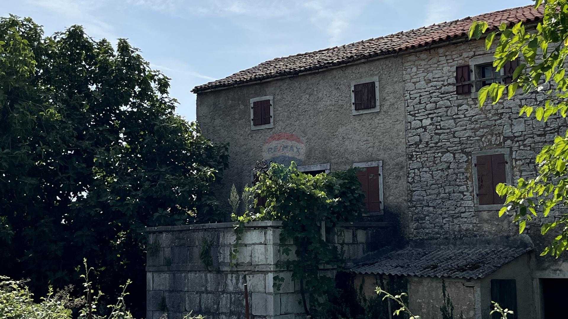 loger dans Višnjan, Istarska županija 12111492