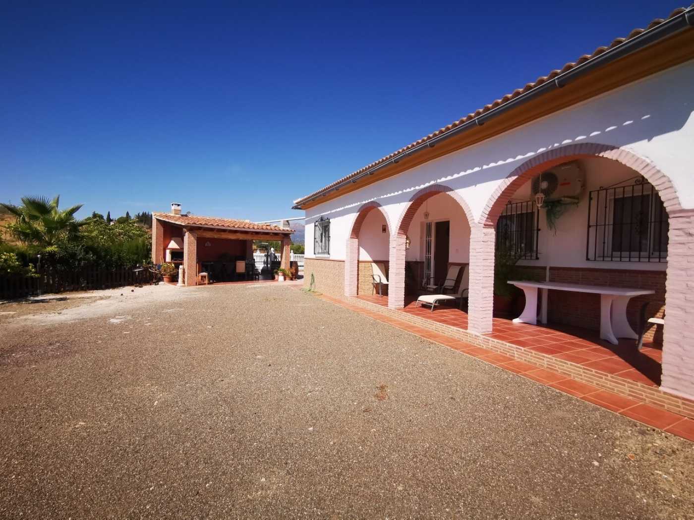 Будинок в Viñuela, Andalusia 12112748