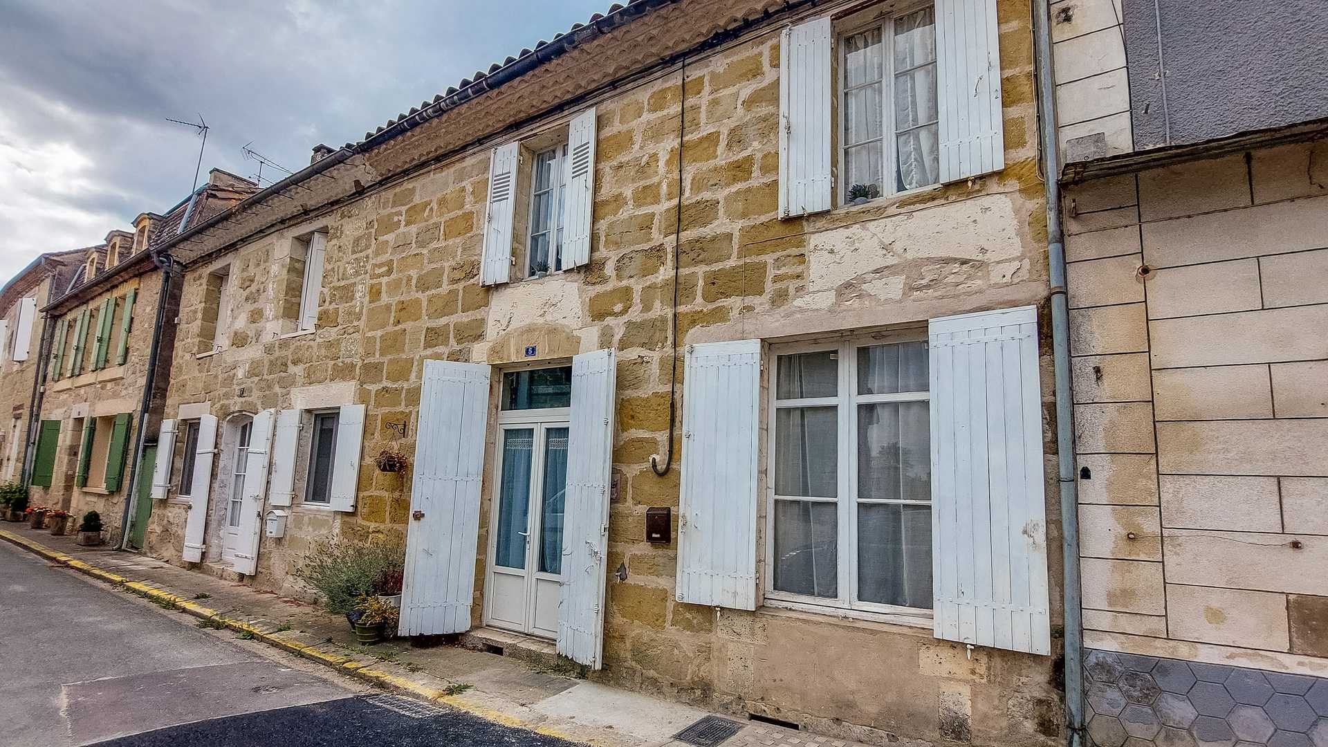 Hus i Allemans-du-Dropt, Nouvelle-Aquitaine 12113500