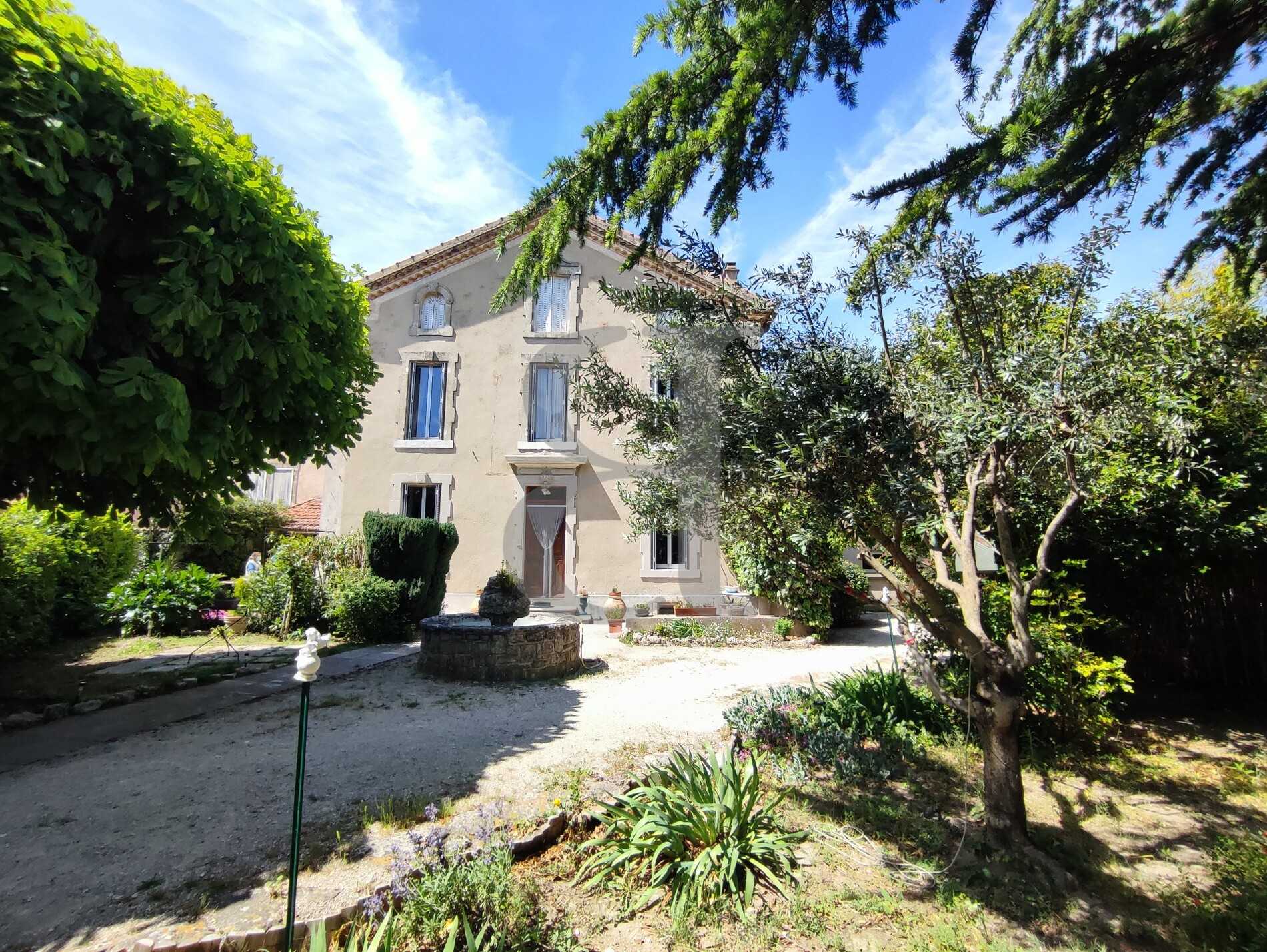 Hus i Valreas, Provence-Alpes-Cote d'Azur 12113568