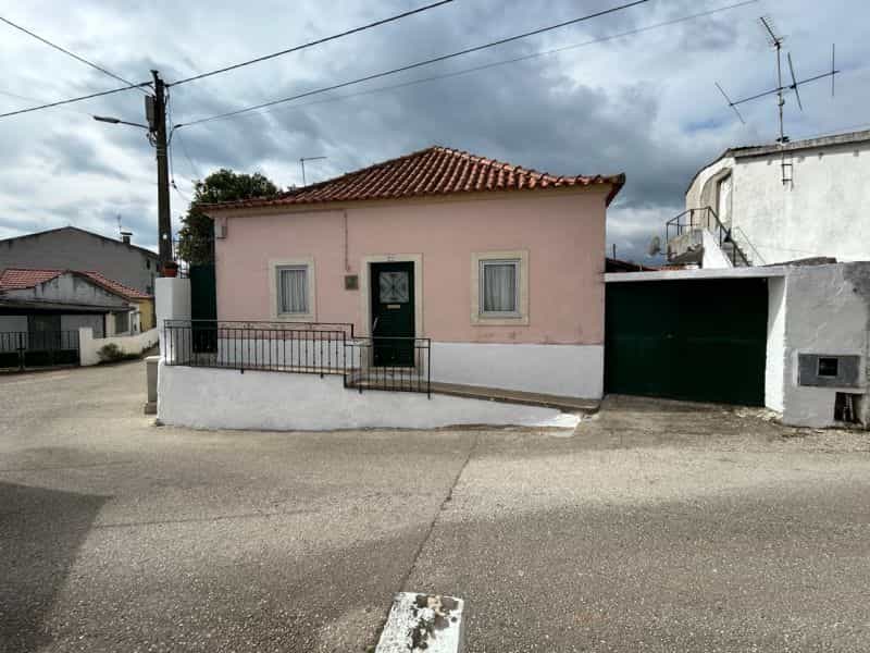 房子 在 Torres Novas, Santarém 12113569