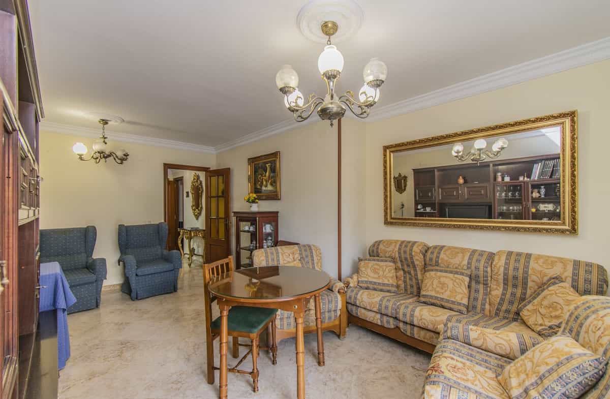 Condominium in Marbella, Andalusia 12113574