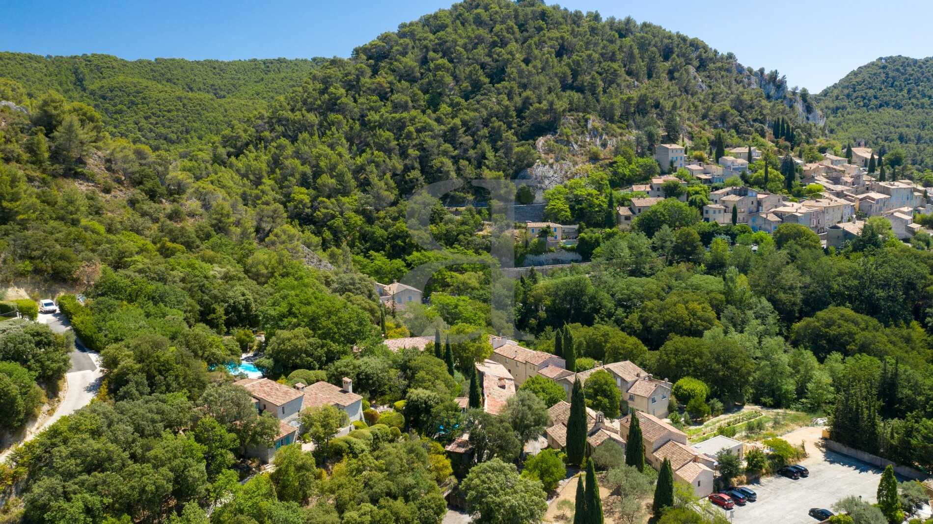 房子 在 Vaison-la-Romaine, Provence-Alpes-Côte d'Azur 12113710