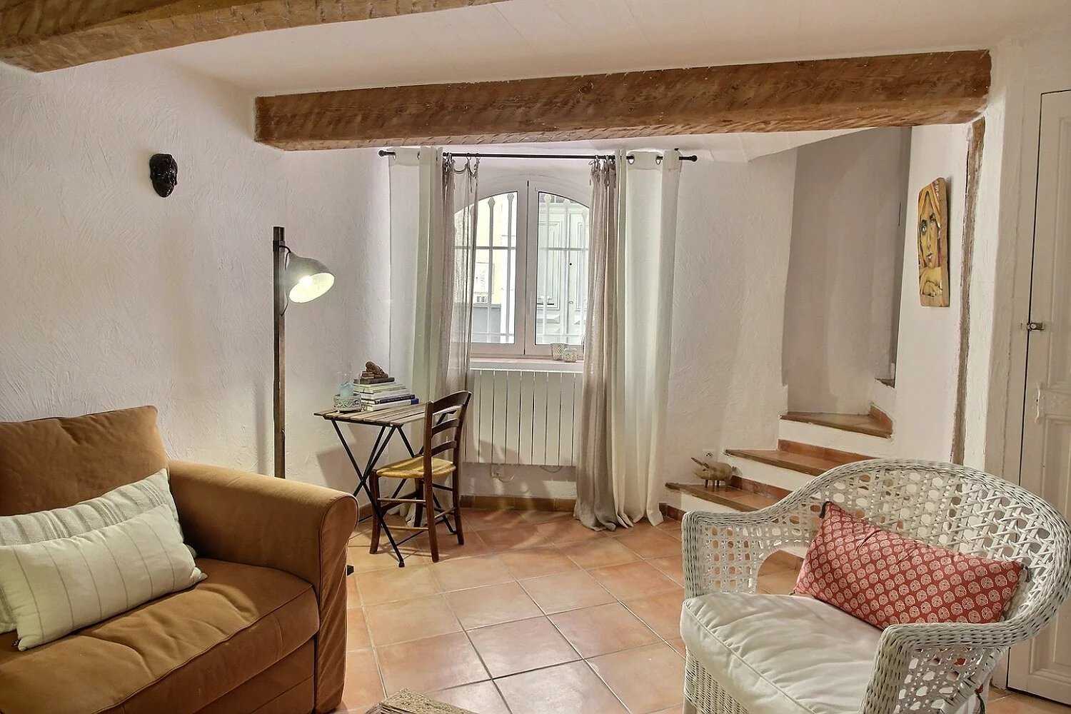 Hus i Vence, Provence-Alpes-Cote d'Azur 12113732