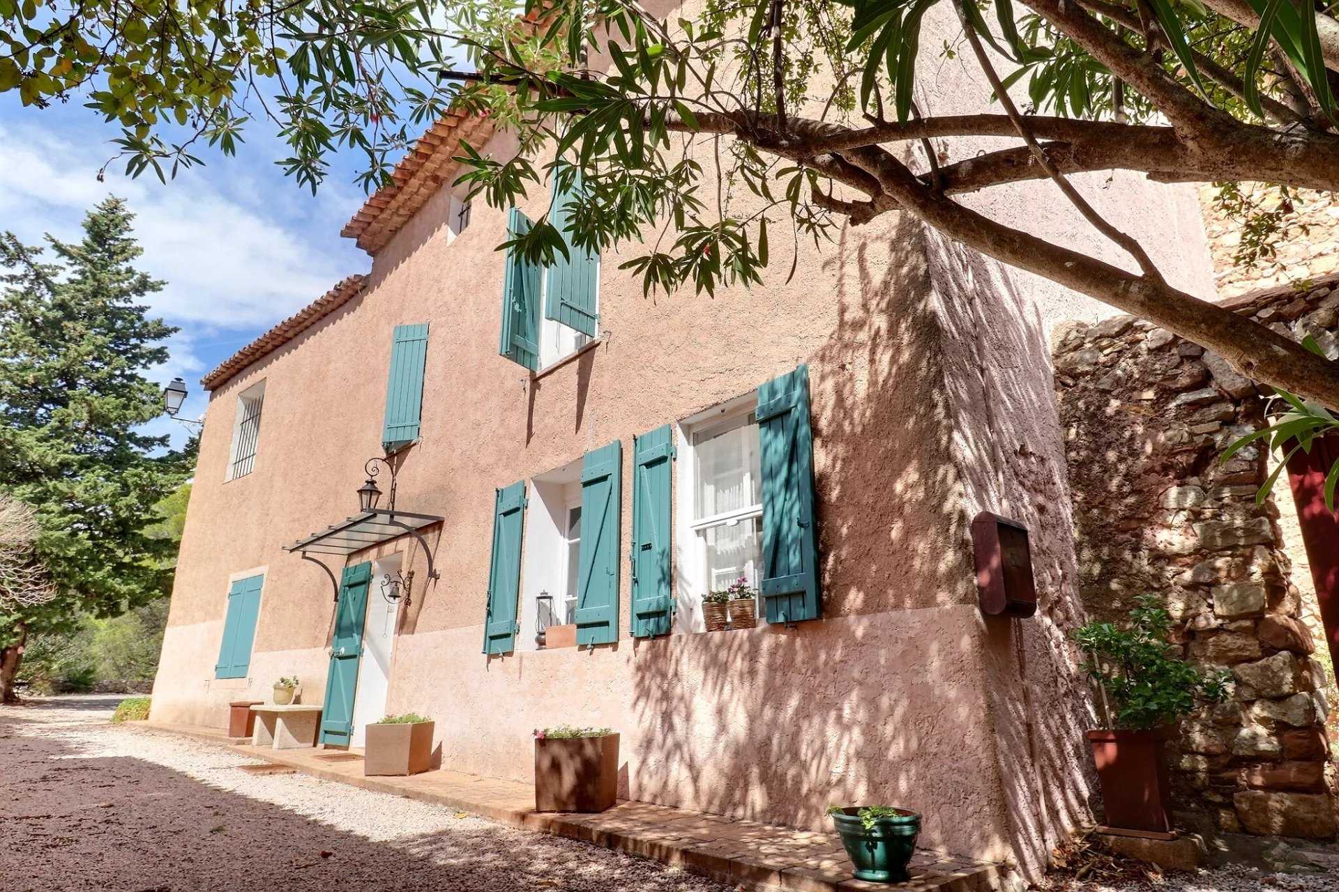 loger dans Le Cannet des Maures, Provence-Alpes-Côte d'Azur 12113764