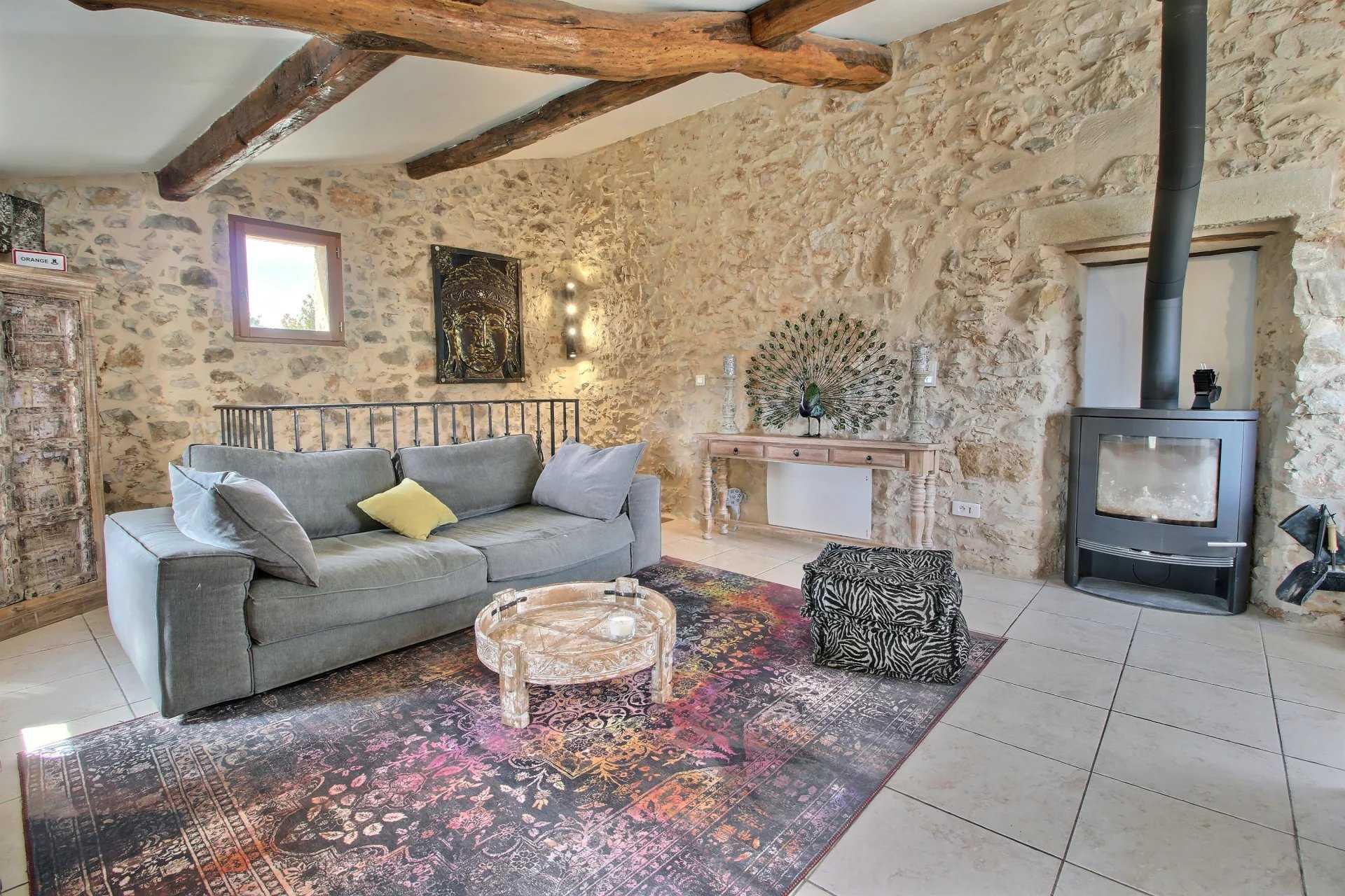 rumah dalam Mons, Provence-Alpes-Côte d'Azur 12113775