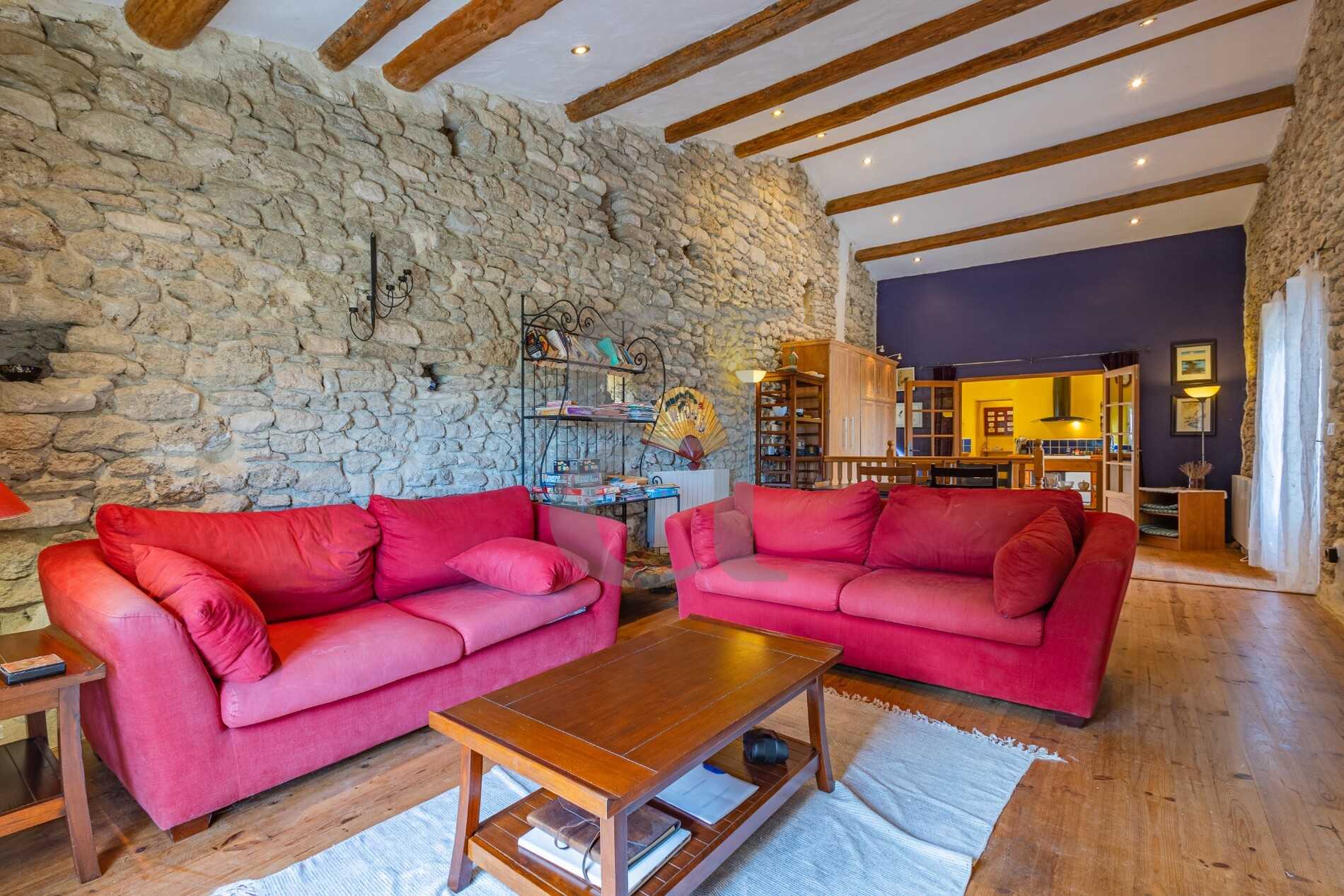 casa no Grignan, Auvergne-Rhône-Alpes 12114028