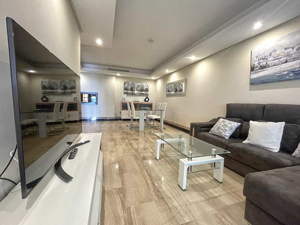 Condominium in Moncloa, Madrid 12114126