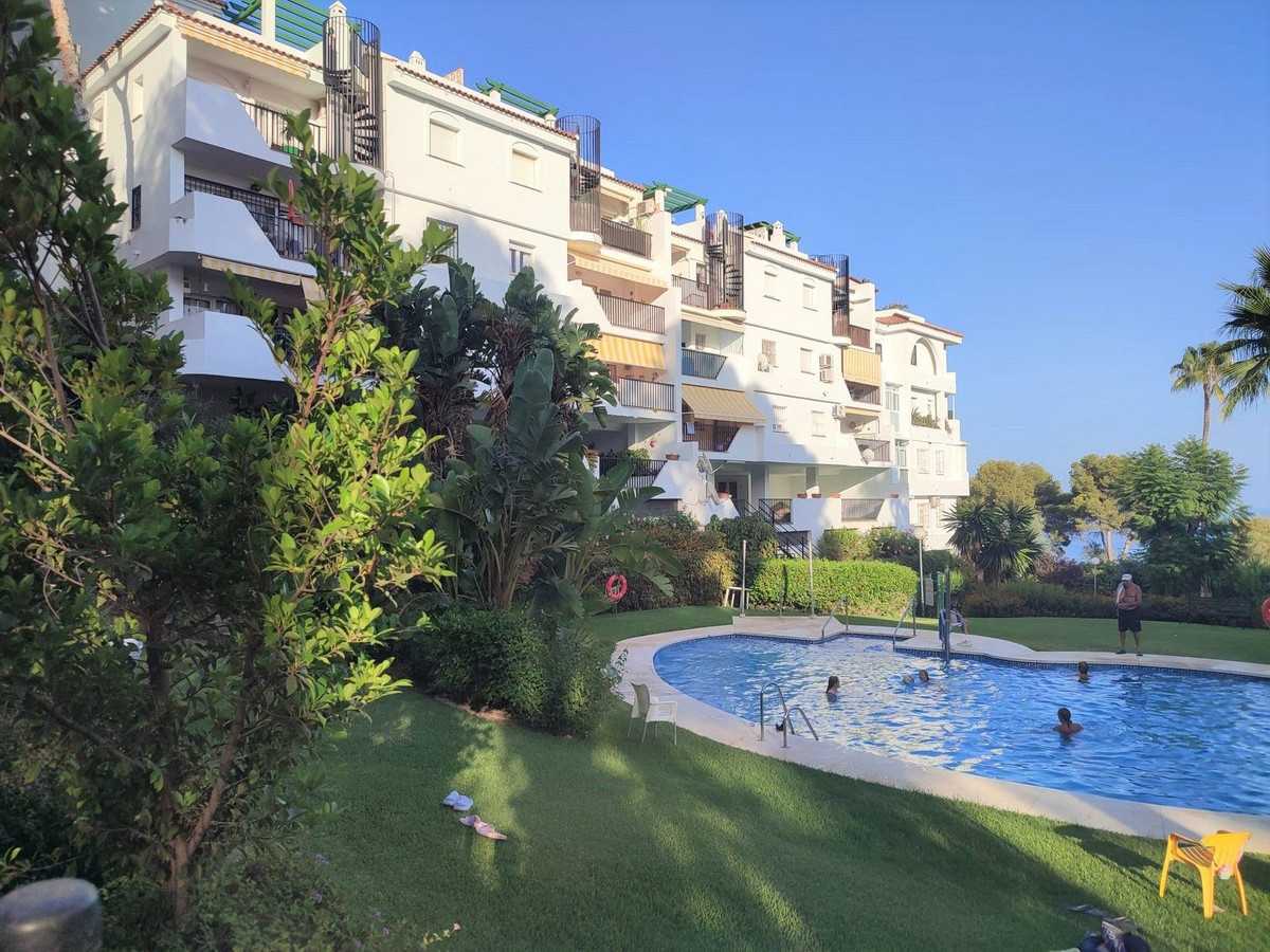 Condominium in Torremolinos, Andalusia 12114499