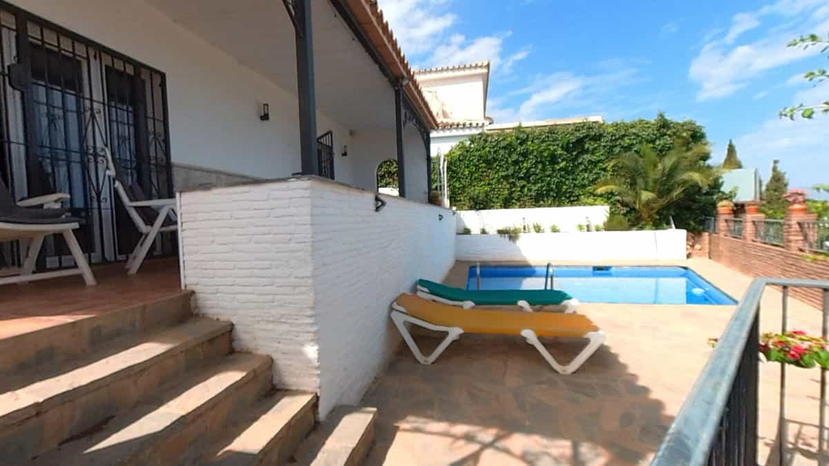 House in Benalmádena, Andalusia 12114653
