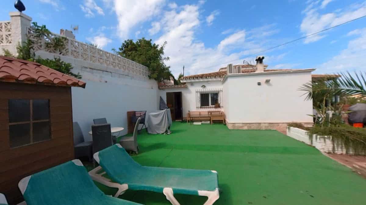 House in Benalmádena, Andalusia 12114653