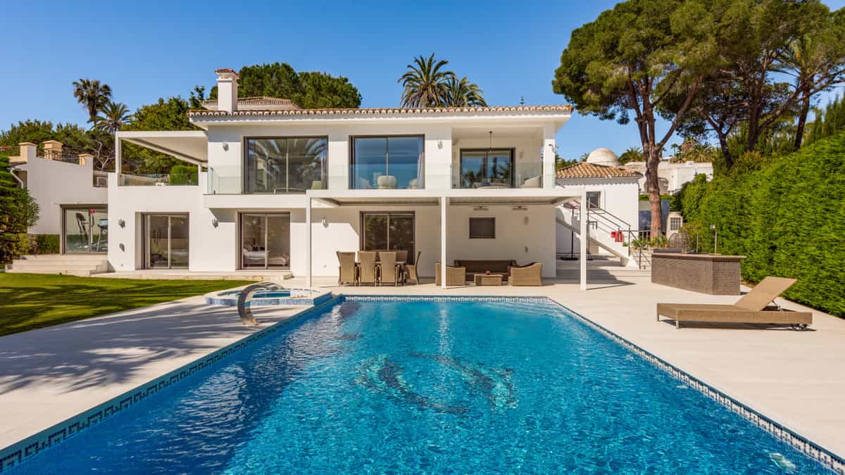 House in Marbella, Andalusia 12115626