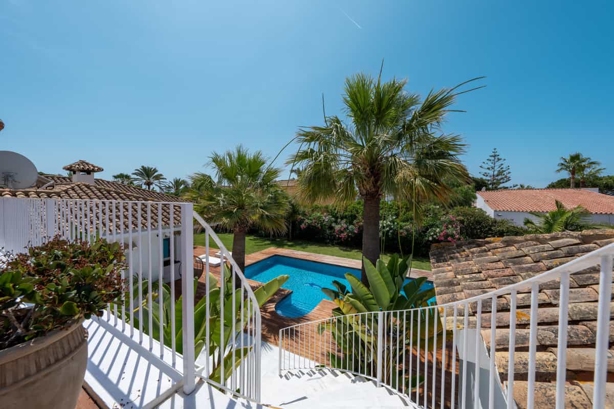 Huis in Marbella, Andalusia 12115636