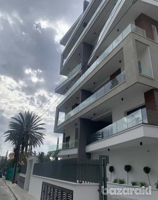 Condominium in Limassol, Lemesos 12116055