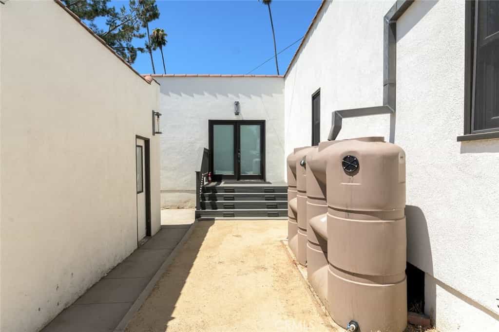 Dom w Los Angeles, California 12116464