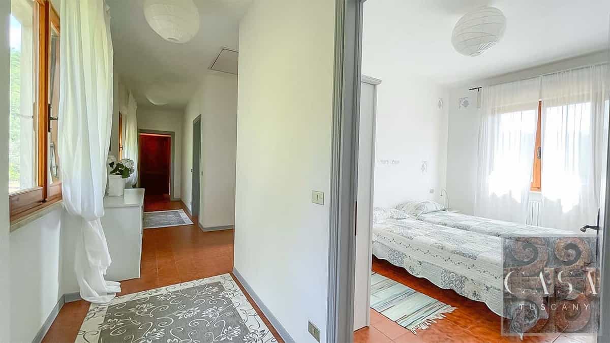 بيت في Nievole, Tuscany 12116588