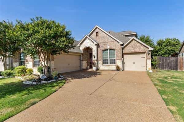 House in Sachse, Texas 12117018