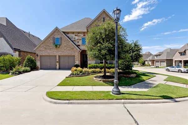 House in The Colony, Texas 12117039